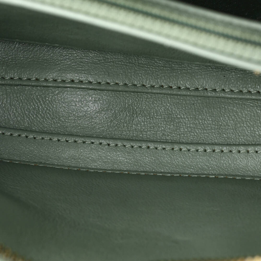 Chanel Medium Filigree Vanity Case Quilted Caviar - Picture 5 of 6